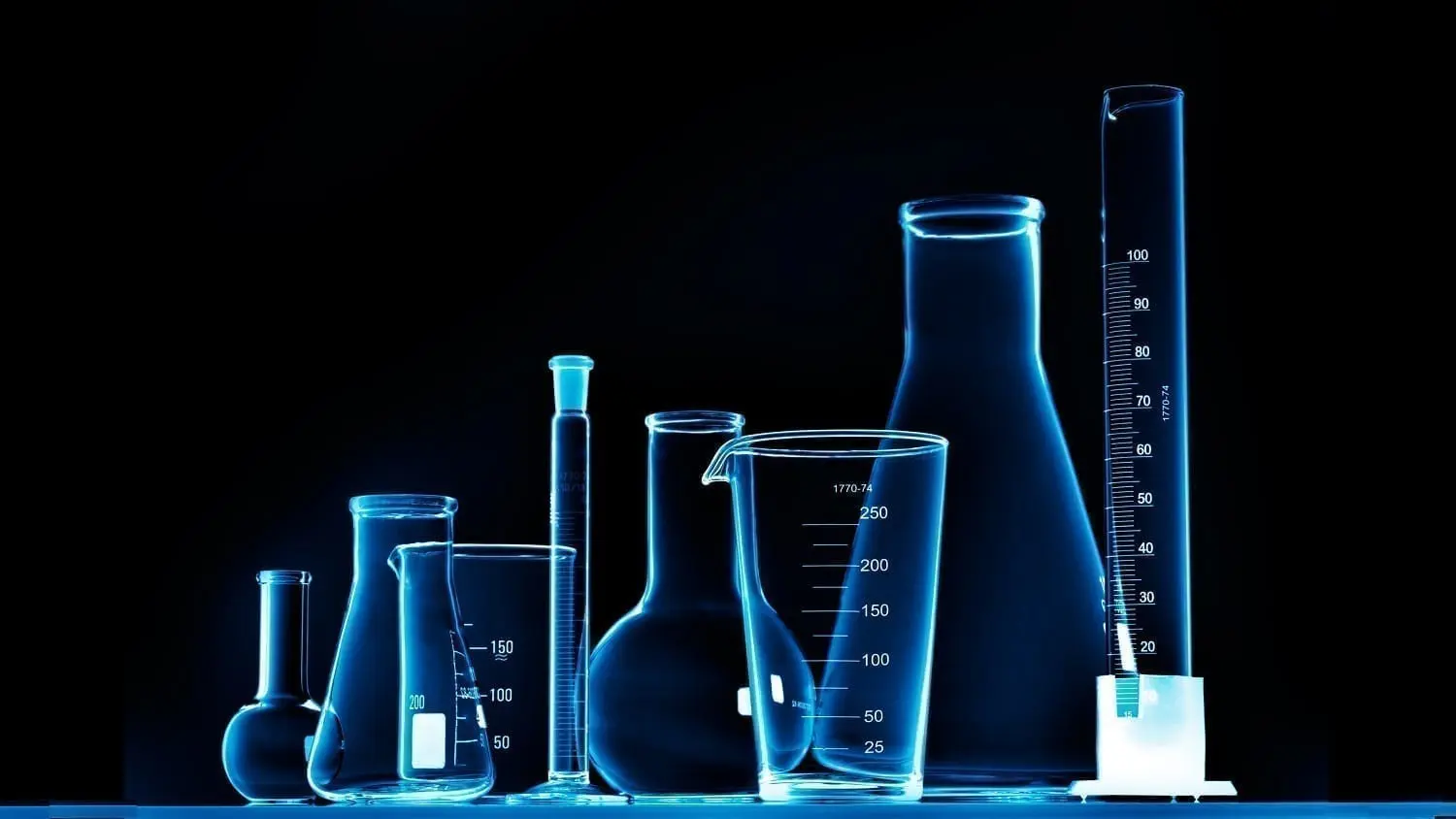 Laboratory beakers: ID 19048225 © Irochka | Dreamstime.com