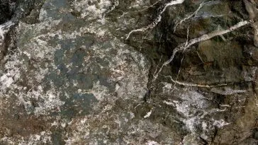 Greenstone Belt Rock: Photo 138460877 © Alessandra Rc | Dreamstime.com