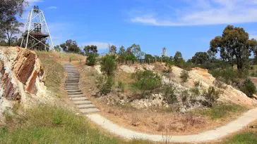 Victoria area gold mine structure: Photo 46741846 / Bendigo Gold Mine © Kerry Hill | Dreamstime.com