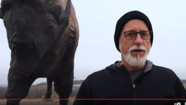 Darwin's Finches video still