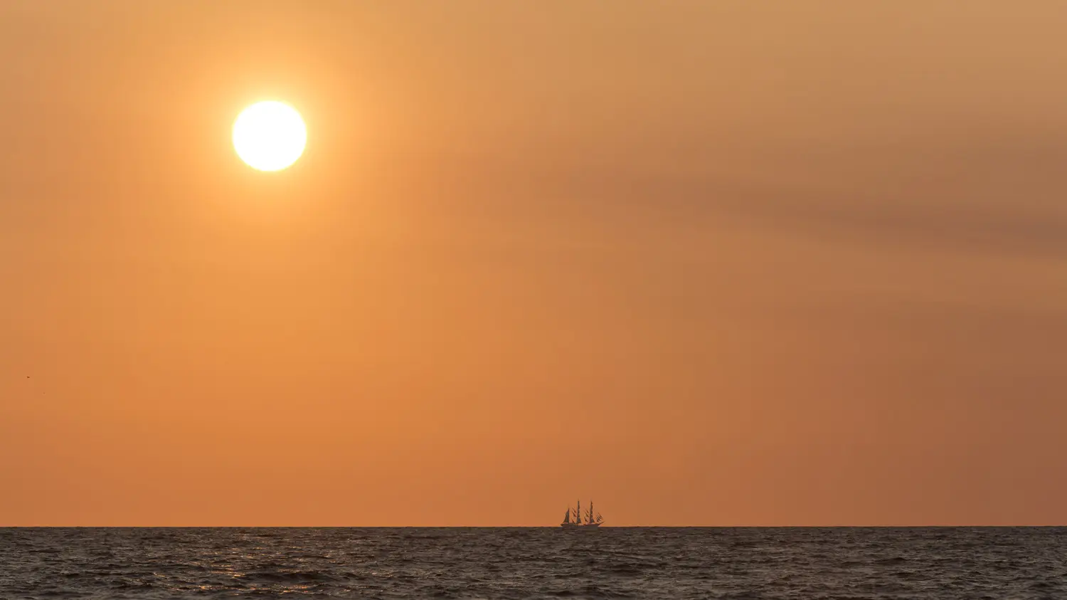 Sailing ship at sunset: Photo 32944091 © Per Bjorkdahl | Dreamstime.com