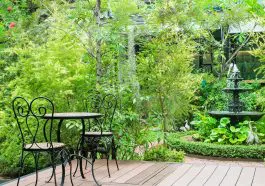 Outdoor dining in an English garden: ID 48832086 © Prasit Rodphan | Dreamstime.com