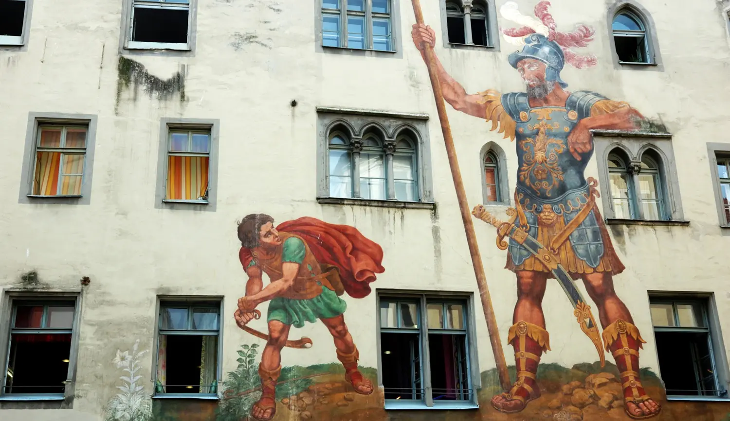 David and Goliath wall painting, Regensburg, Germany: ID 16465990 © Iuliia Kryzhevska | Dreamstime.com