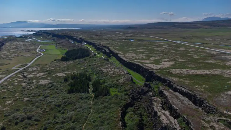 Thingvellir, Iceland tectonic plate rift: ID 233047828 © Anze Furlan | Dreamstime.com