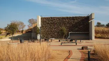 The Cradle of Humankind archaeological site in Gauteng, South Africa: ID 354094876 © Alexandre Fagundes De Fagundes | Dreamstime.com