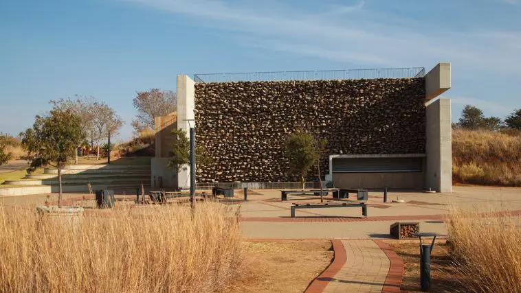 The Cradle of Humankind archaeological site in Gauteng, South Africa: ID 354094876 © Alexandre Fagundes De Fagundes | Dreamstime.com