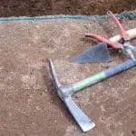 Fossil dig tools and layout: ID 386578566 © Víc V. | Dreamstime.com