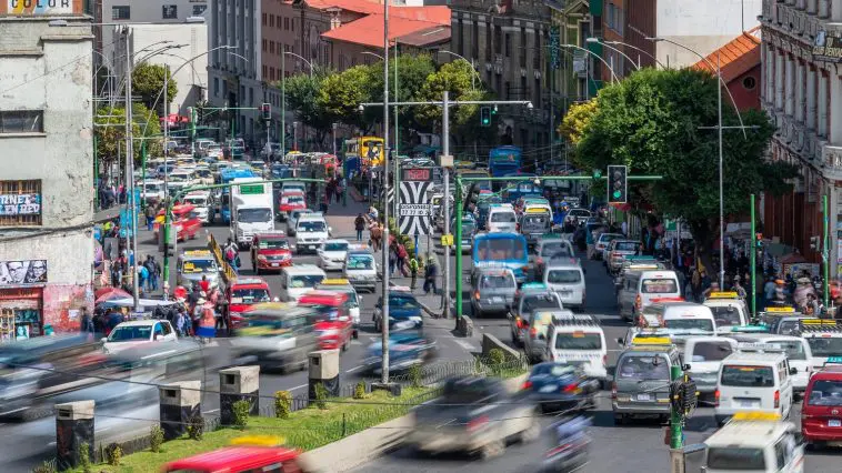 Rush hour in La Paz, Bolivia: ID 193650700 © Rodrigolab | Dreamstime.com