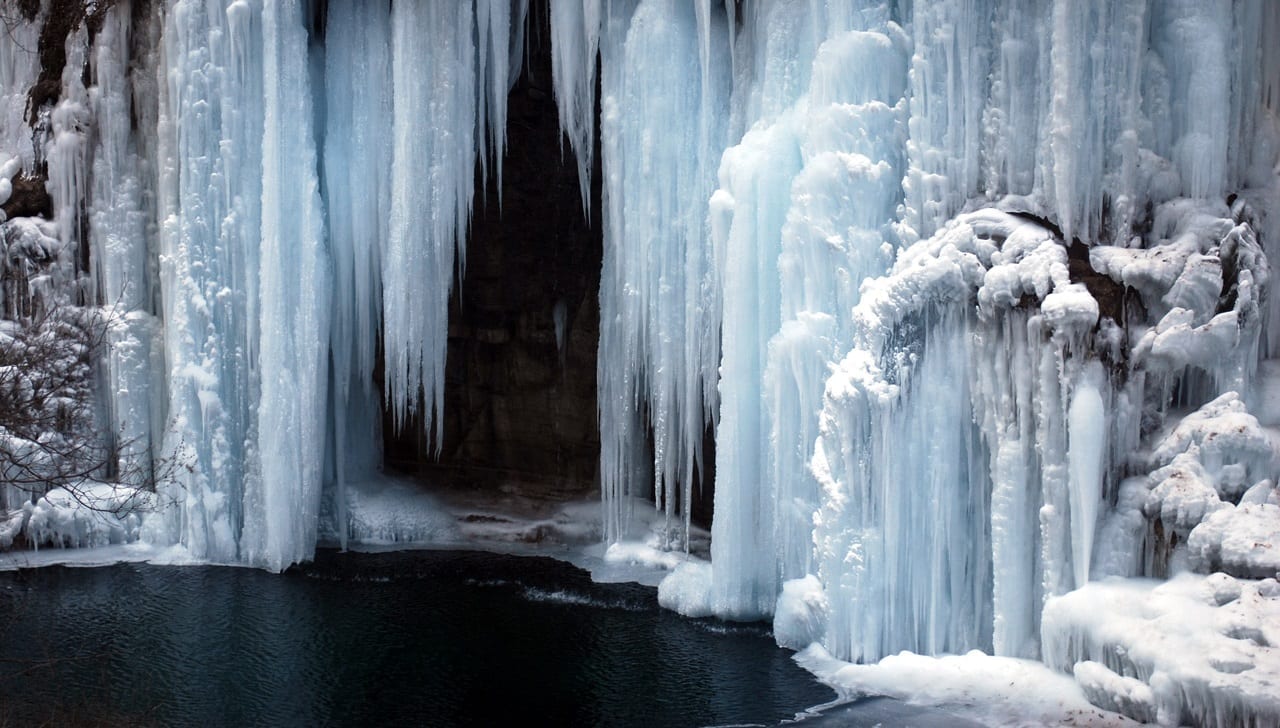 Frozen waterfall, photo credit: Peter Griffin