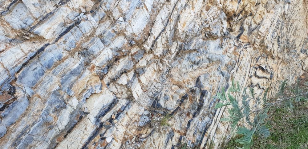Pittman formation layers closeup, photo credit: Tas Walker