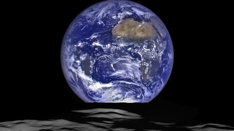 Earthrise from the moon, photo credit: NASA