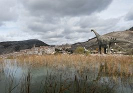 Sauropod statues outside Cuenca, Spain: Photo 203224543 © Almudena Marcos | Dreamstime.com