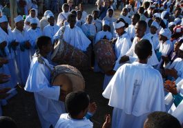 Ethiopian church choir: Photo 127185429 © Alvaro Villanueva | Dreamstime.com