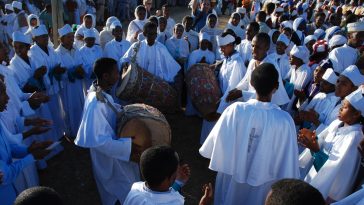 Ethiopian church choir: Photo 127185429 © Alvaro Villanueva | Dreamstime.com