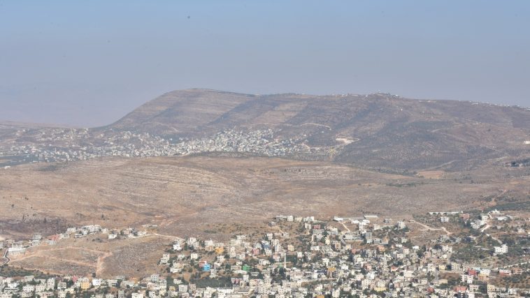 Overlooking Nablus (Shechem) from Mt Gerizim National Park: Photo 169508761 © Andrew Baumert | Dreamstime.com